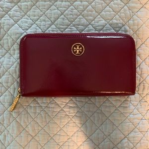 Tory Burch wallet